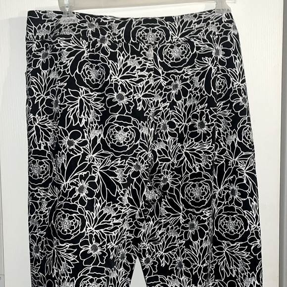 Plus size women 16 stretch Knickerbocker Capri pants comfortable material - Picture 9 of 11